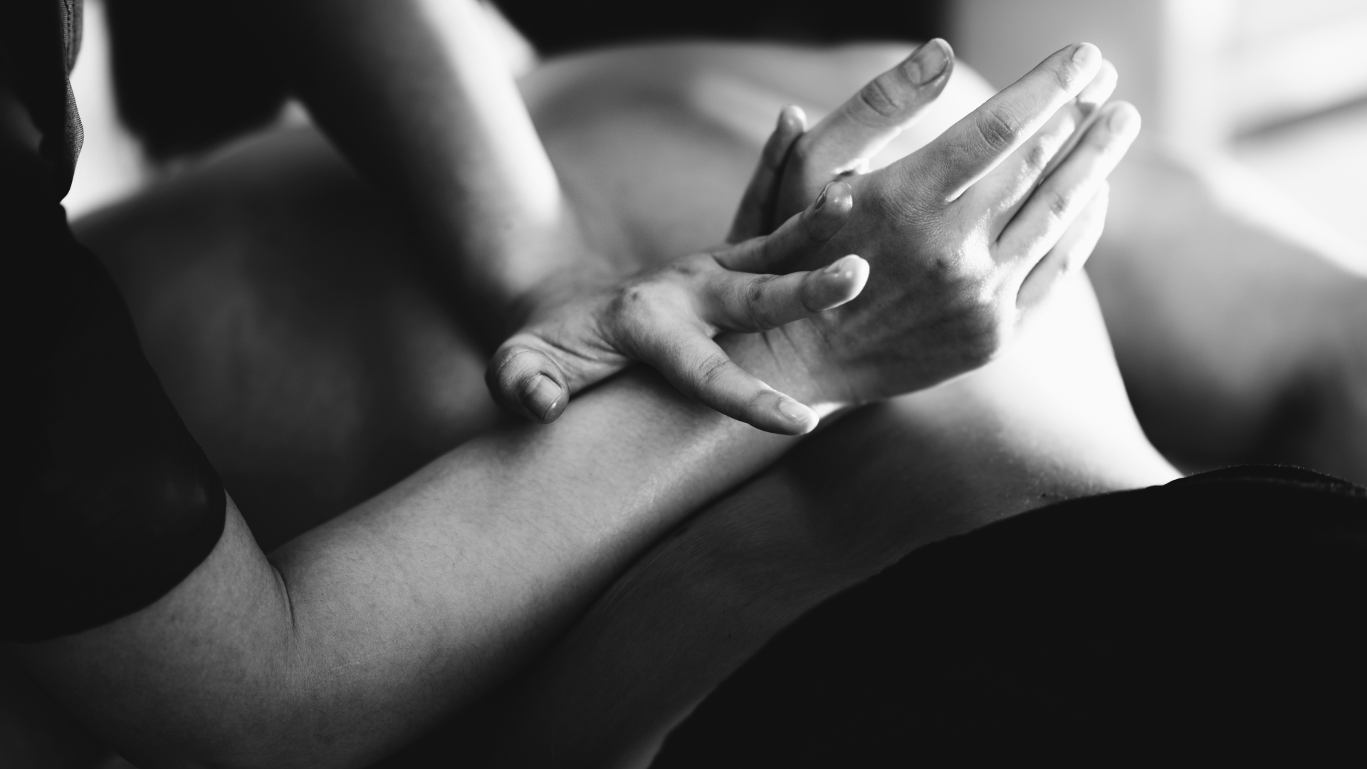 massages for muscles aches and mild contractures